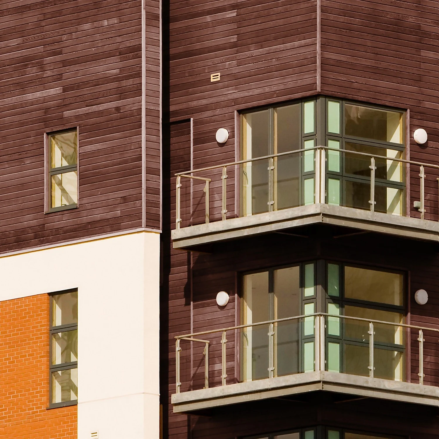 Sadolin Classic All Purpose Woodstain Teak - 2.5L 10 Sadolin Classic All Purpose Woodstain Teak - 2.5L - Image 10