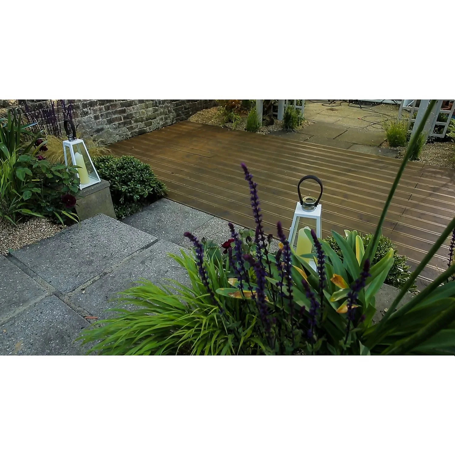 Cuprinol Anti-Slip Decking Stain - Natural Oak - 5L 3 Cuprinol Anti-Slip Decking Stain - Natural Oak - 5L - Image 3