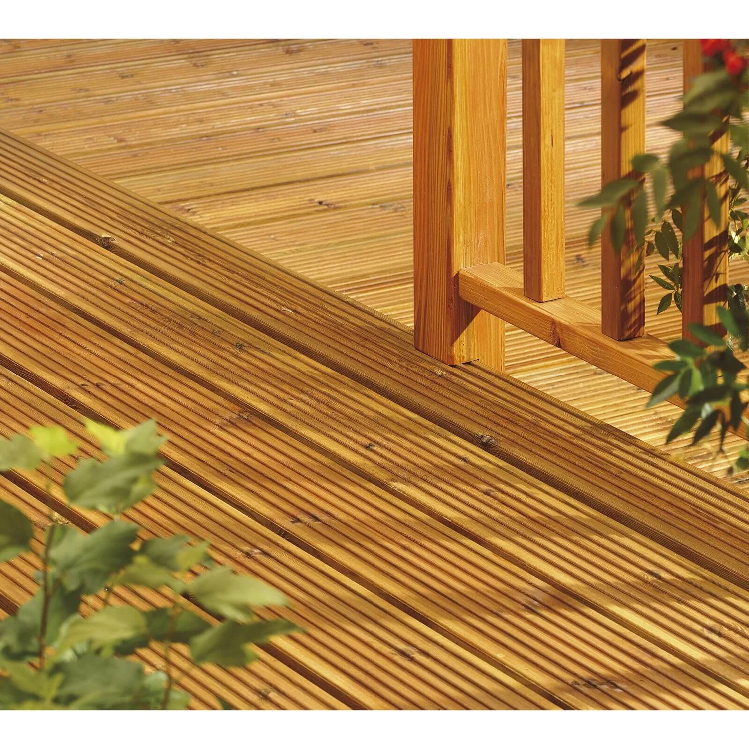Cuprinol UV Guard Decking Oil Natural Oak - 5L 3 Cuprinol UV Guard Decking Oil Natural Oak - 5L - Image 3