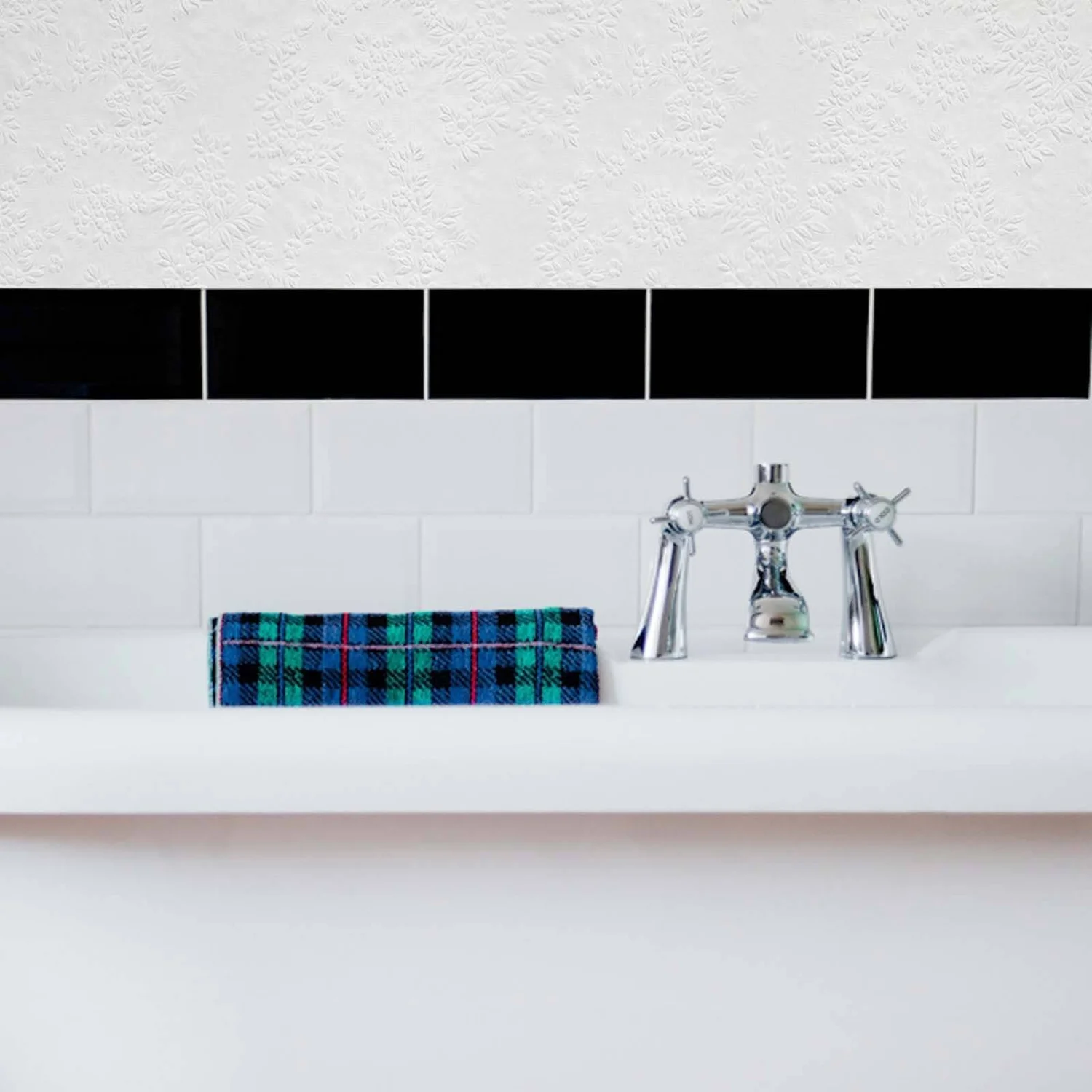 None Anaglypta Original Portland Paintable Wallpaper 2 None Anaglypta Original Portland Paintable Wallpaper - Image 2