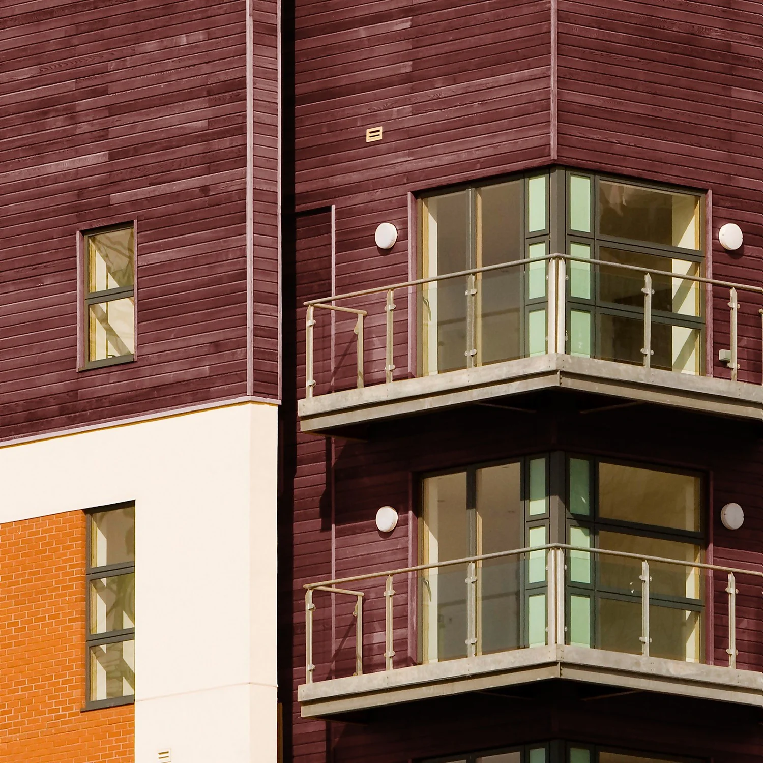 Sadolin Classic All Purpose Woodstain Mahogany - 2.5L 10 Sadolin Classic All Purpose Woodstain Mahogany - 2.5L - Image 10