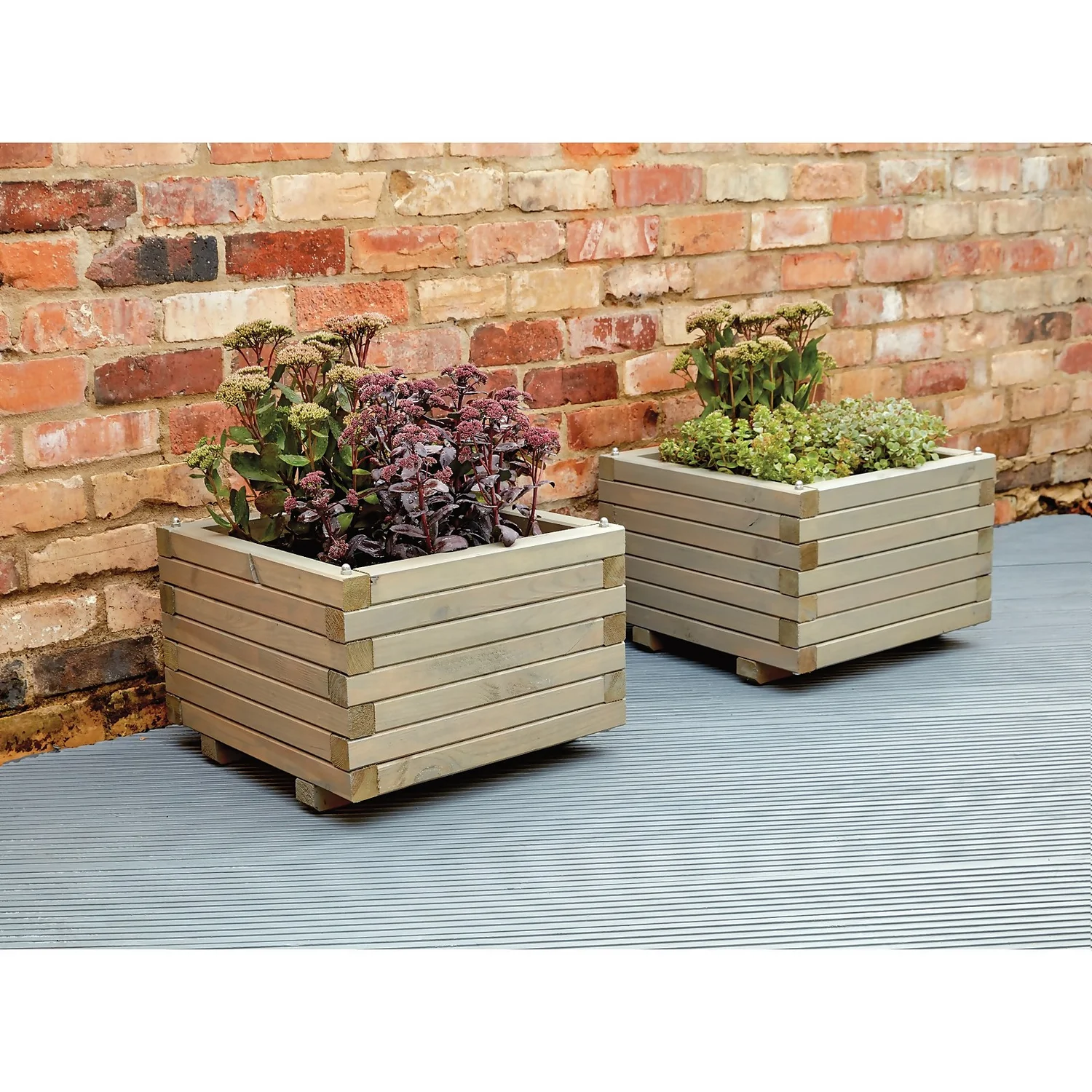 Ronseal Ultimate Protection Decking Paint Slate - 2.5L 4 Ronseal Ultimate Protection Decking Paint Slate - 2.5L - Image 4