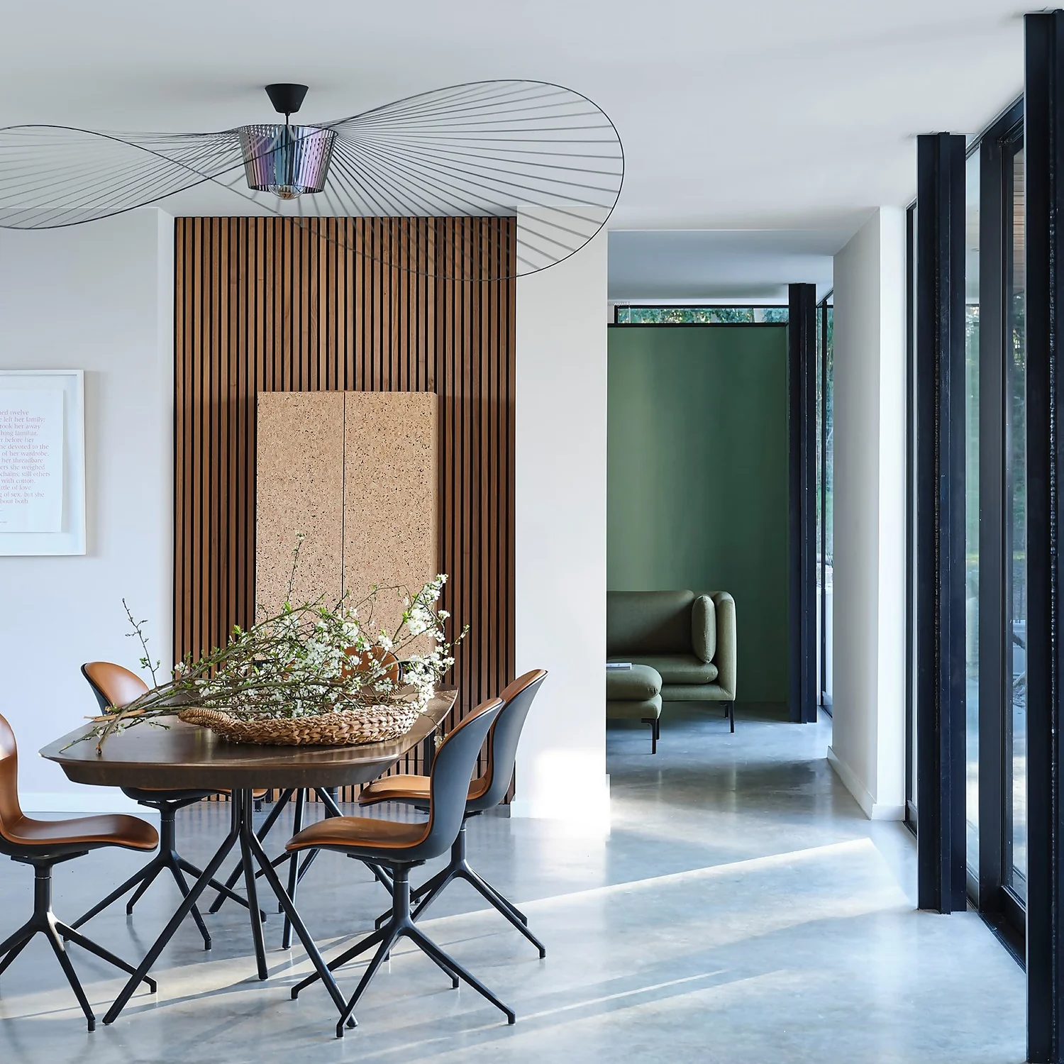 Farrow & Ball Estate Matt Emulsion Paint No.300 Stirabout - 2.5L 2 Farrow & Ball Estate Matt Emulsion Paint No.300 Stirabout - 2.5L - Image 2