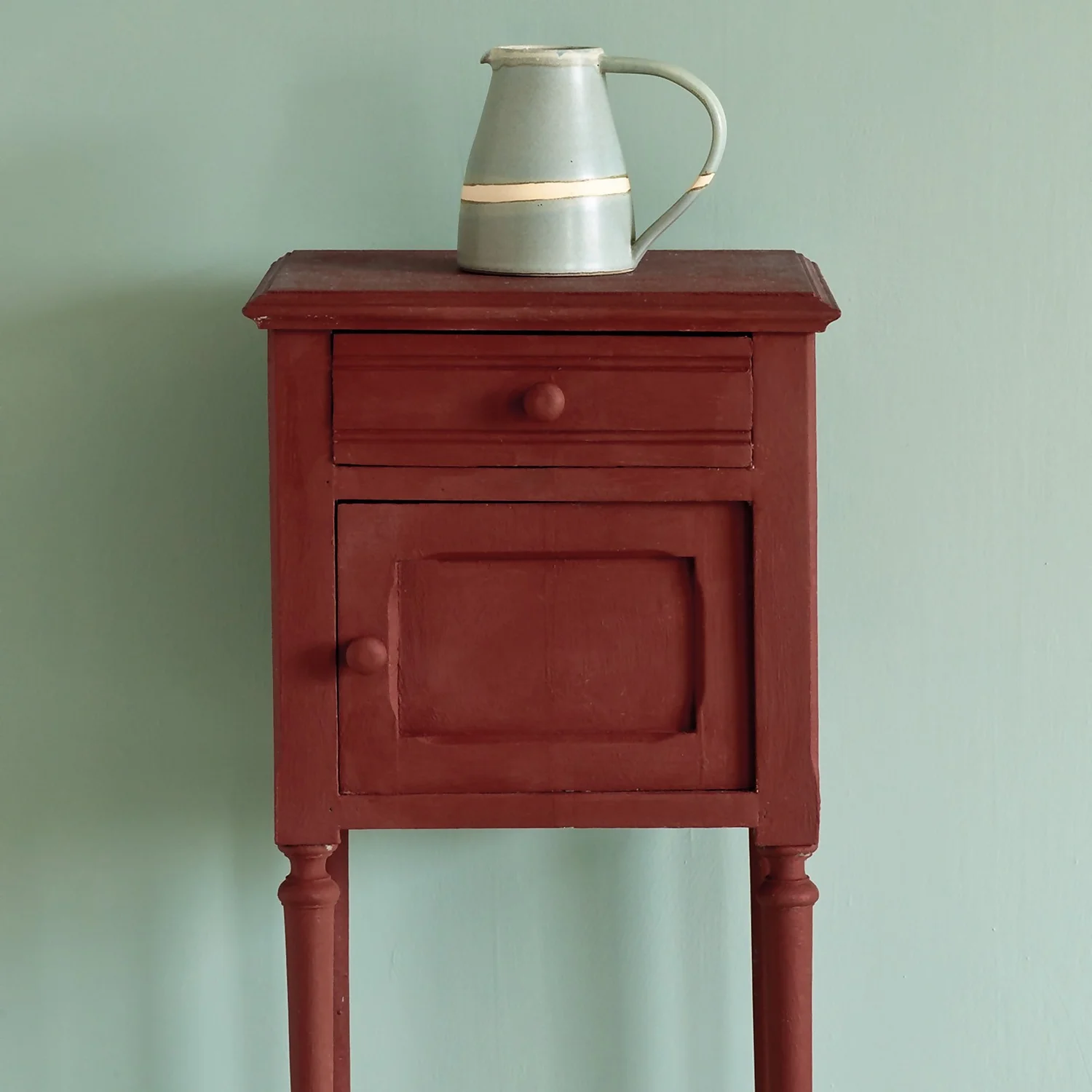 Annie Sloan Primer Red Chalk Paint - 1L 2 Annie Sloan Primer Red Chalk Paint - 1L - Image 2