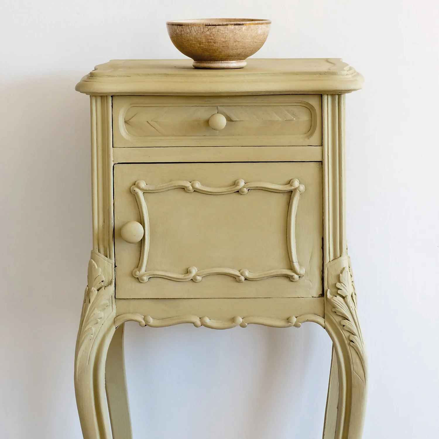 Annie Sloan Versailles Chalk Paint - 1L 2 Annie Sloan Versailles Chalk Paint - 1L - Image 2