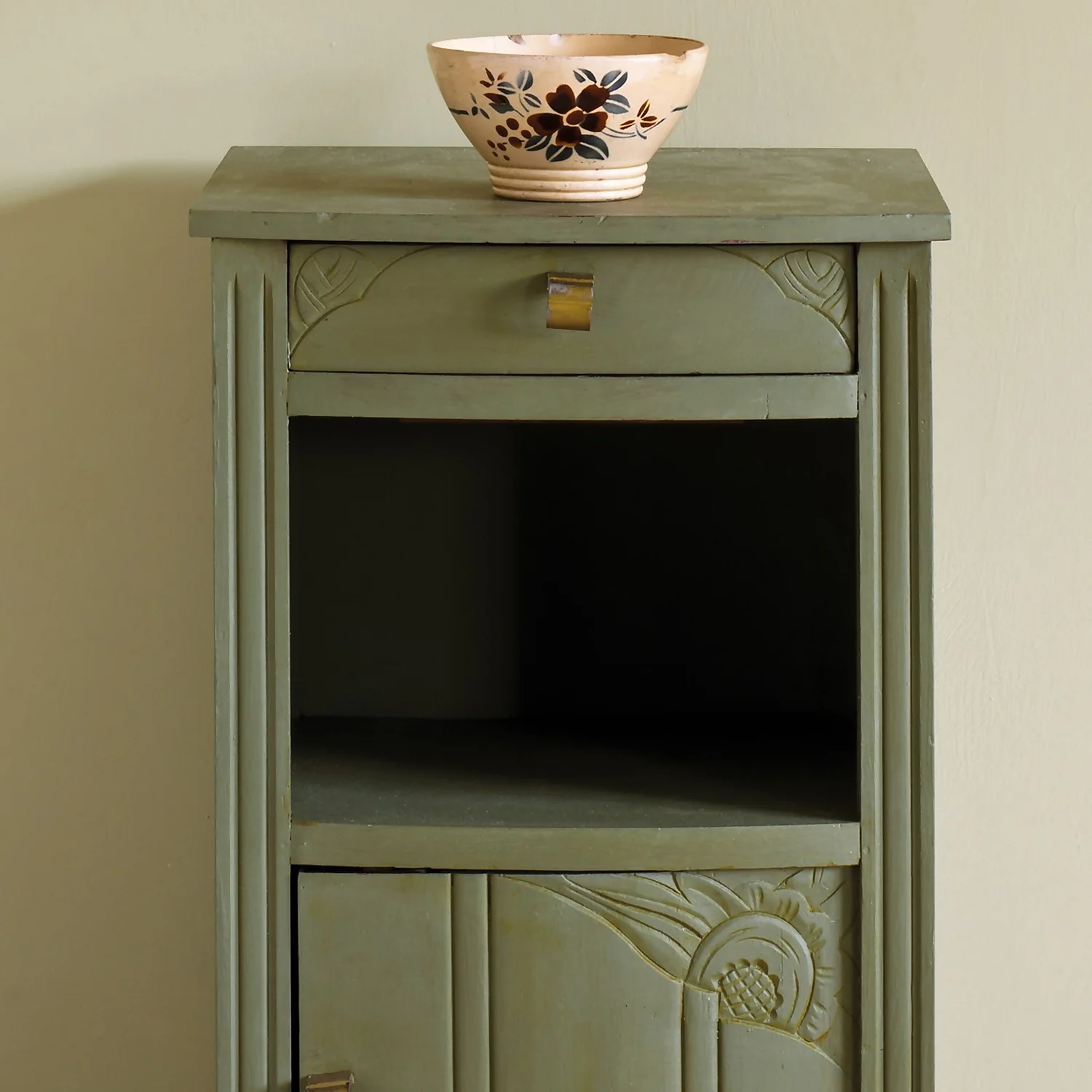 Annie Sloan Olive Chalk Paint - 120ml 2 Annie Sloan Olive Chalk Paint - 120ml - Image 2