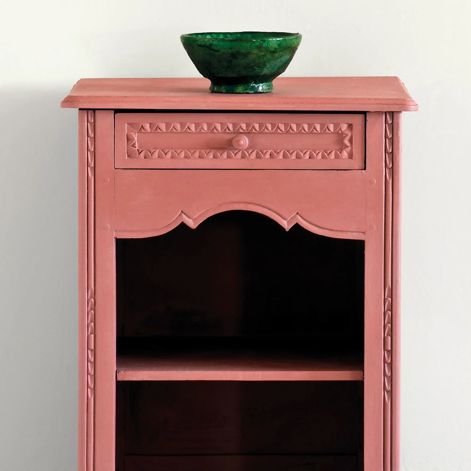Annie Sloan Scandinavian Pink Chalk Paint - 120ml 2 Annie Sloan Scandinavian Pink Chalk Paint - 120ml - Image 2