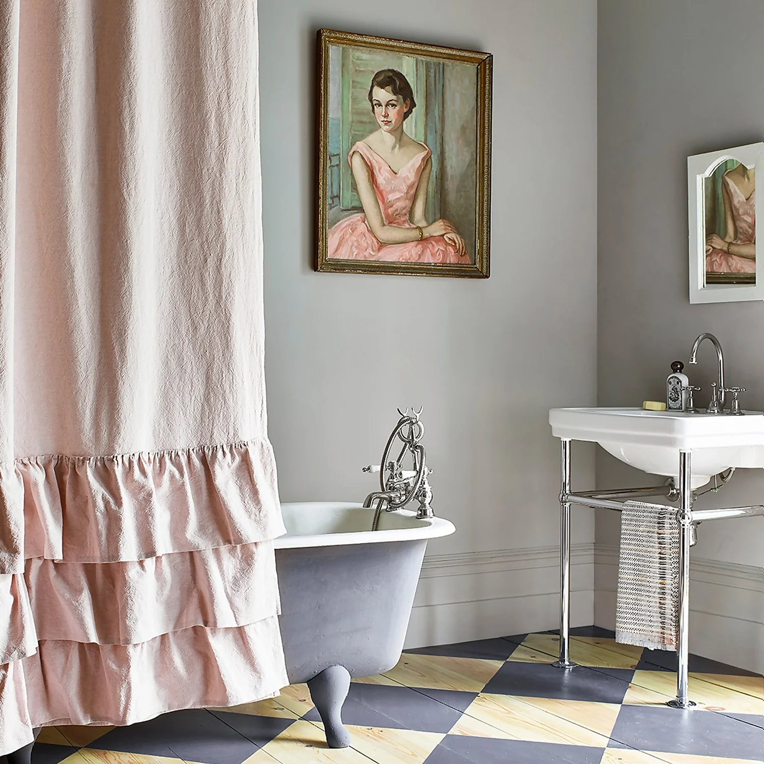 Annie Sloan Wall Paint Paris Grey - 120ml 2 Annie Sloan Wall Paint Paris Grey - 120ml - Image 2