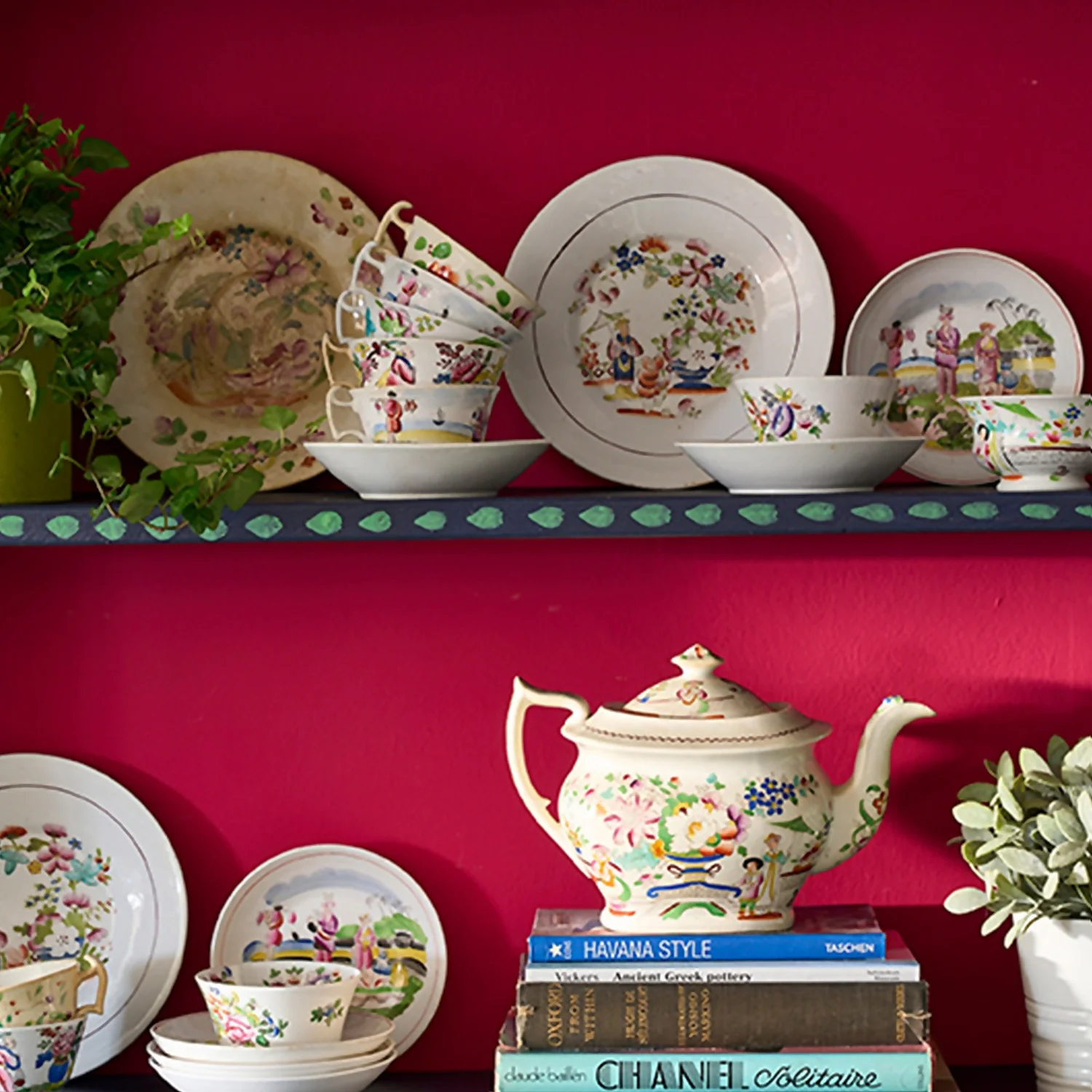 Annie Sloan Wall Paint Capri Pink - 2.5L 2 Annie Sloan Wall Paint Capri Pink - 2.5L - Image 2